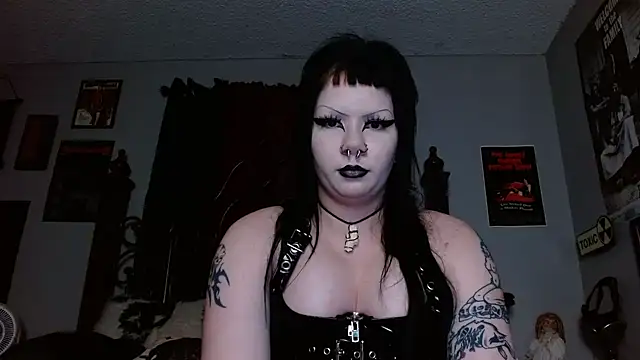 Snapshot of Bettieee_Agura chatting on 3, 4, 2026 Bettieee Agura online show from 3, 4, 2026