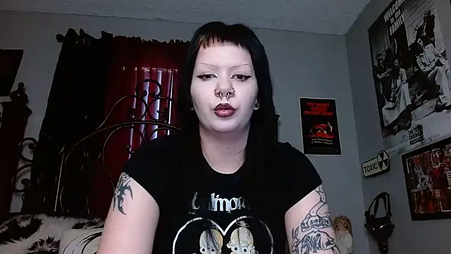 Snapshot of Bettieee_Agura chatting on 8, 4, 2026 Bettieee Agura online show from 8, 4, 2026
