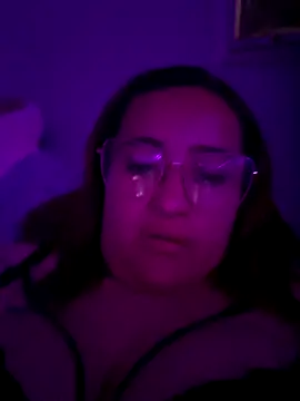 Snapshot of Meghan_T18 chatting on 17, 12, 2025 Meghan T18 online show from 17, 12, 2025