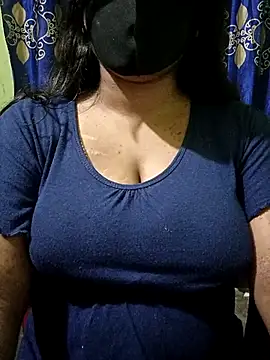 Queen-Tisha-Moni online show from 15, 12, 2025