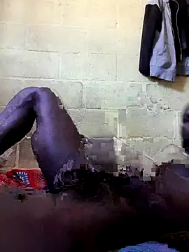 Snapshot of fays12345 chatting on 21, 12, 2025 fays12345 online show from 21, 12, 2025