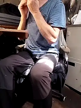 Snapshot of Quebec46 chatting on 23, 4, 2026 Quebec46 online show from 23, 4, 2026