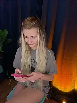 Snapshot of WetHotMilfaa chatting on 20, 12, 2025 WetHotMilfaa online show from 20, 12, 2025