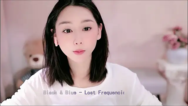 Snapshot of IamMeow- chatting on 4, 3, 2026 IamMeow- online show from 4, 3, 2026