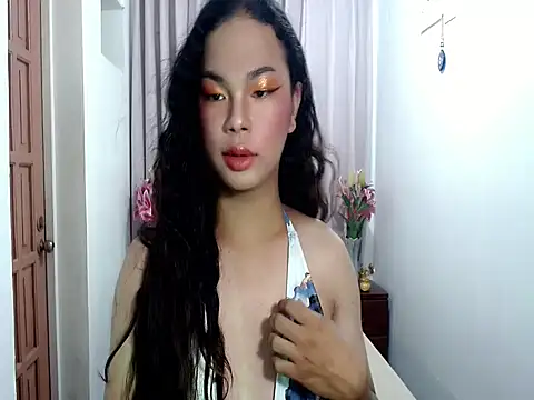 Snapshot of Shaneloveme chatting on 17, 12, 2025 Shaneloveme online show from 17, 12, 2025