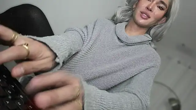 Snapshot of mxshemale_ladyboy chatting on 7, 4, 2026 mxshemale ladyboy online show from 7, 4, 2026