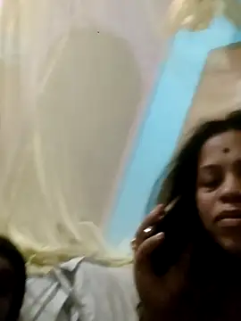 Snapshot of Yours_Puja chatting on 18, 12, 2025 Yours Puja online show from 18, 12, 2025