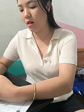 Snapshot of Sisilaydy_01 chatting on 5, 7, 2026 Sisilaydy 01 online show from 5, 7, 2026
