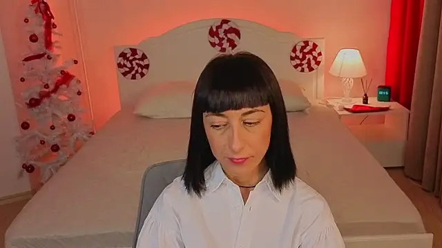 Snapshot of Ministerelia chatting on 17, 12, 2025 Ministerelia online show from 17, 12, 2025