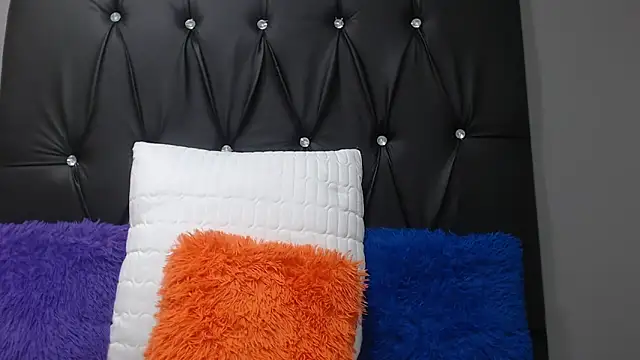 Snapshot of TemptingCloeXx chatting on 11, 4, 2026 TemptingCloeXx online show from 11, 4, 2026