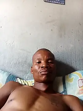 Snapshot of thabisozxz chatting on 15, 12, 2025 thabisozxz online show from 15, 12, 2025