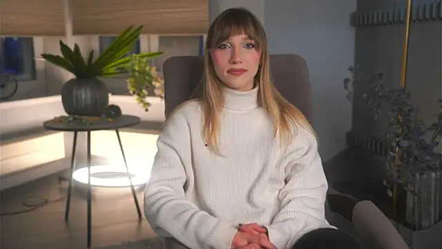 Snapshot of PegCubillo chatting on 18, 12, 2025 PegCubillo online show from 18, 12, 2025