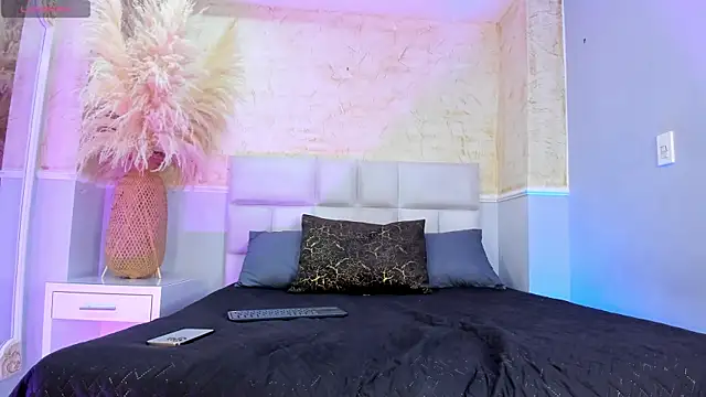 HileySweett online show from 15, 12, 2025