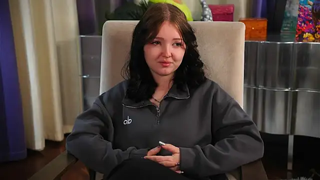 LucilaKeitel online show from 17, 12, 2025