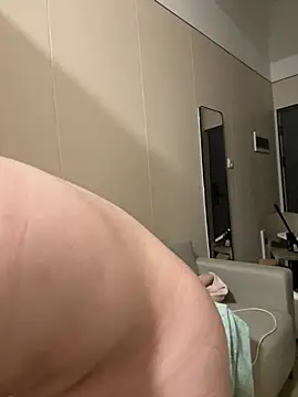 Snapshot of mengmeng776 chatting on 12, 4, 2026 mengmeng776 online show from 12, 4, 2026