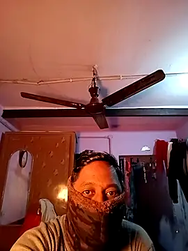 Snapshot of Caterosee chatting on 19, 12, 2025 Caterosee online show from 19, 12, 2025