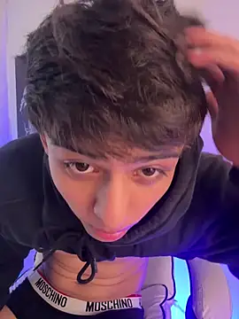 Snapshot of lian_fooxx chatting on 27, 3, 2026 lian fooxx online show from 27, 3, 2026