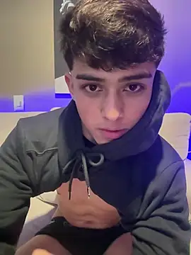 Snapshot of lian_fooxx chatting on 7, 4, 2026 lian fooxx online show from 7, 4, 2026