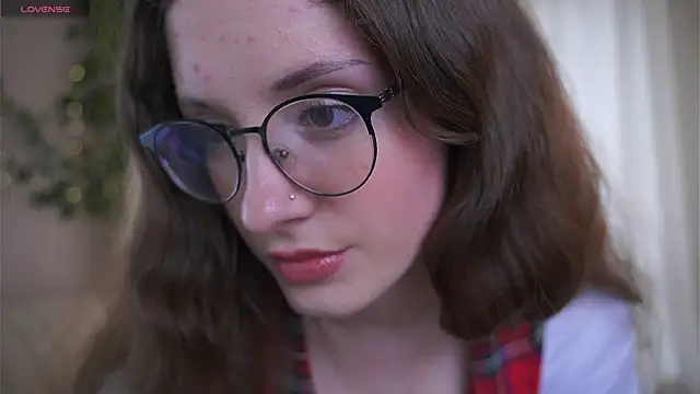 Snapshot of KarmenRasey chatting on 16, 4, 2026 KarmenRasey online show from 16, 4, 2026