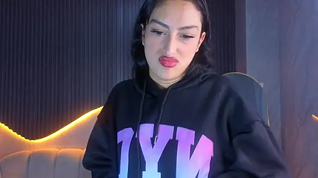 Tifany Tx online show from 26, 2, 2026