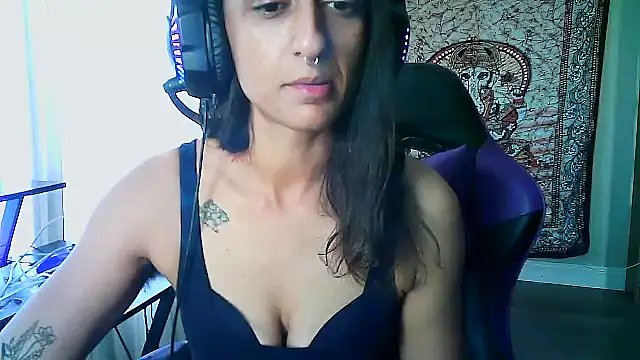 Snapshot of GoddessVikkii chatting on 23, 2, 2026 GoddessVikkii online show from 23, 2, 2026