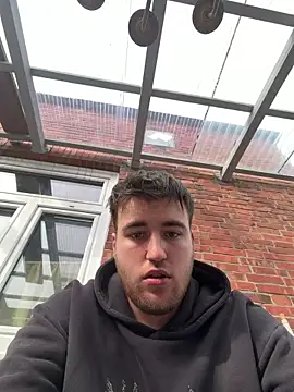 KinkyLovePublic online show from 17, 4, 2026