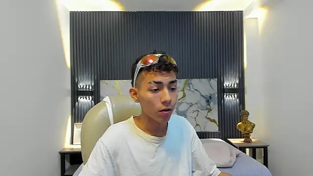 TaylerMiles online show from 14, 1, 2026