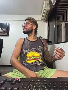 Snapshot of thedragonboyxxx chatting on 1, 4, 2026 thedragonboyxxx online show from 1, 4, 2026