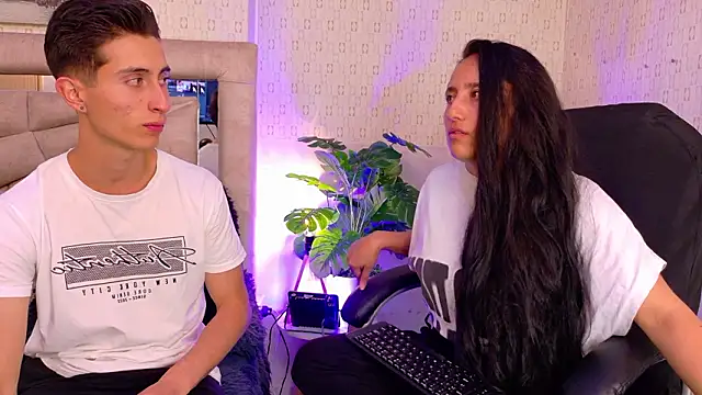 Snapshot of Ithan_Skin chatting on 17, 3, 2026 Ithan Skin online show from 17, 3, 2026