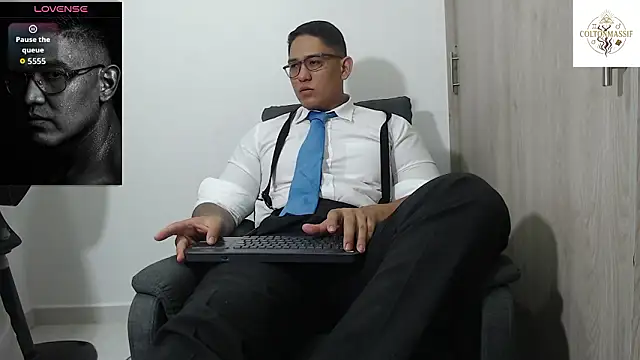 Snapshot of coltonmassiff chatting on 26, 3, 2026 coltonmassiff online show from 26, 3, 2026