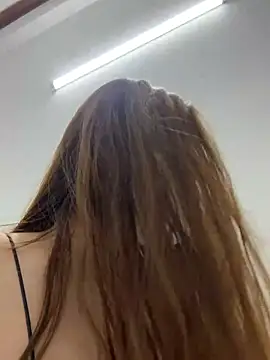 Snapshot of Sophia69-sweet chatting on 29, 3, 2026 Sophia69-sweet online show from 29, 3, 2026