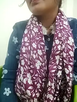 Snapshot of Meenu_rani7 chatting on 18, 12, 2025 Meenu rani7 online show from 18, 12, 2025