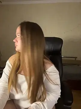 Snapshot of CaramelleSugarr chatting on 24, 4, 2026 CaramelleSugarr online show from 24, 4, 2026