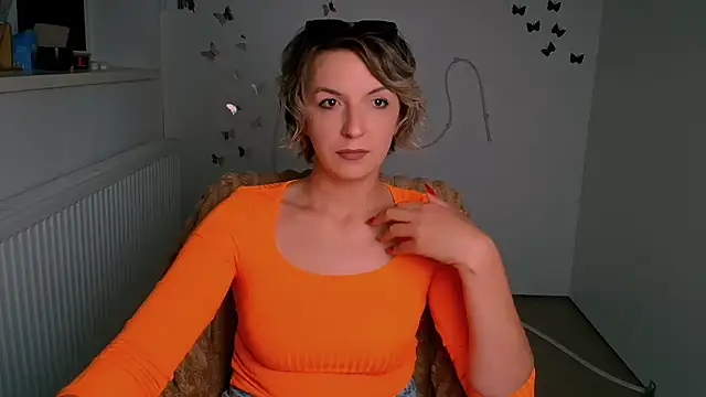 Lana Foxyy online show from 17, 6, 2026