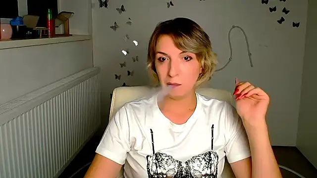 Lana Foxyy online show from 11, 7, 2026