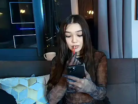 Snapshot of Cassara chatting on 18, 12, 2025 Cassara online show from 18, 12, 2025