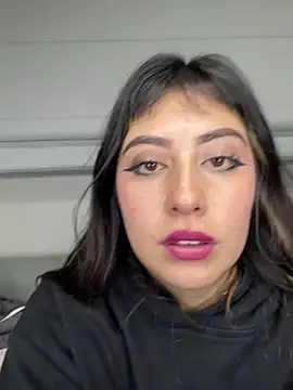 justmariee online show from 5, 4, 2026
