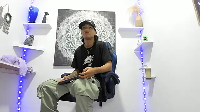 Snapshot of AndyKings_1 chatting on 9, 4, 2026 AndyKings 1 online show from 9, 4, 2026