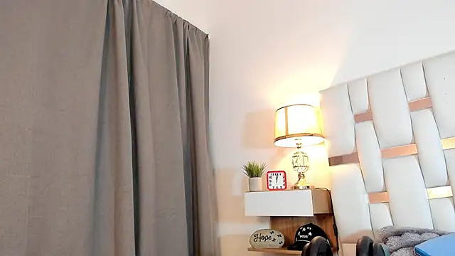 Snapshot of AndyKings_1 chatting on 11, 4, 2026 AndyKings 1 online show from 11, 4, 2026