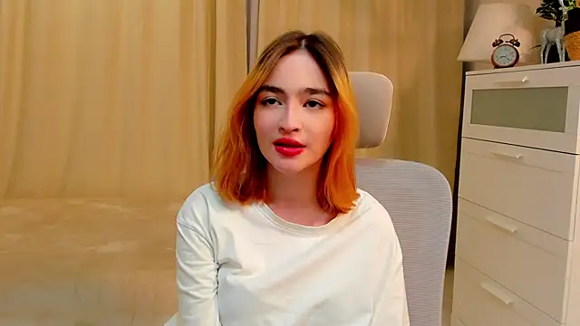 Snapshot of JuIianneDelfino chatting on 18, 12, 2025 JuIianneDelfino online show from 18, 12, 2025