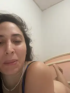 Snapshot of LatinDoll8 chatting on 21, 4, 2026 LatinDoll8 online show from 21, 4, 2026
