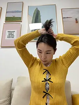 you-005 online show from 20, 12, 2025