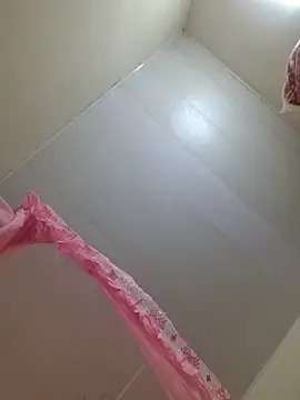 Yasmin-n online show from 17, 12, 2025