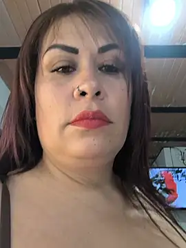 Snapshot of Natymendoza998 chatting on 8, 7, 2026 Natymendoza998 online show from 8, 7, 2026