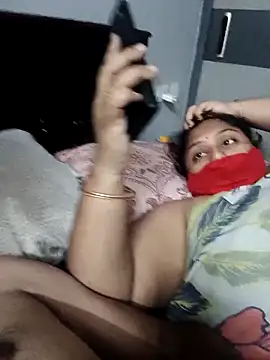 Snapshot of Telugumistress chatting on 14, 4, 2026 Telugumistress online show from 14, 4, 2026