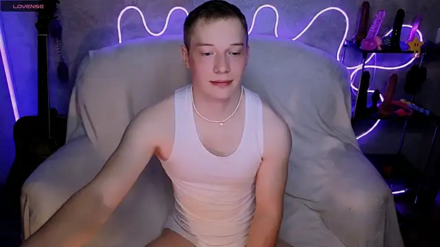 Snapshot of playoliver chatting on 28, 3, 2026 playoliver online show from 28, 3, 2026