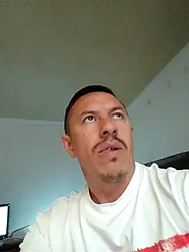 Snapshot of L_hotcream chatting on 18, 2, 2026 L hotcream online show from 18, 2, 2026