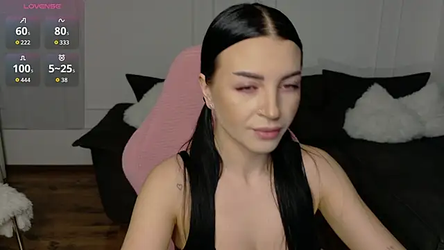 Snapshot of Lady_charm__ chatting on 25, 4, 2026 Lady charm online show from 25, 4, 2026