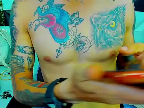 Snapshot of Boy_tatto77 chatting on 12, 6, 2026 Boy tatto77 online show from 12, 6, 2026