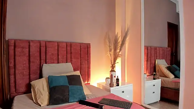 Snapshot of GahiaBelucci chatting on 26, 6, 2026 GahiaBelucci online show from 26, 6, 2026
